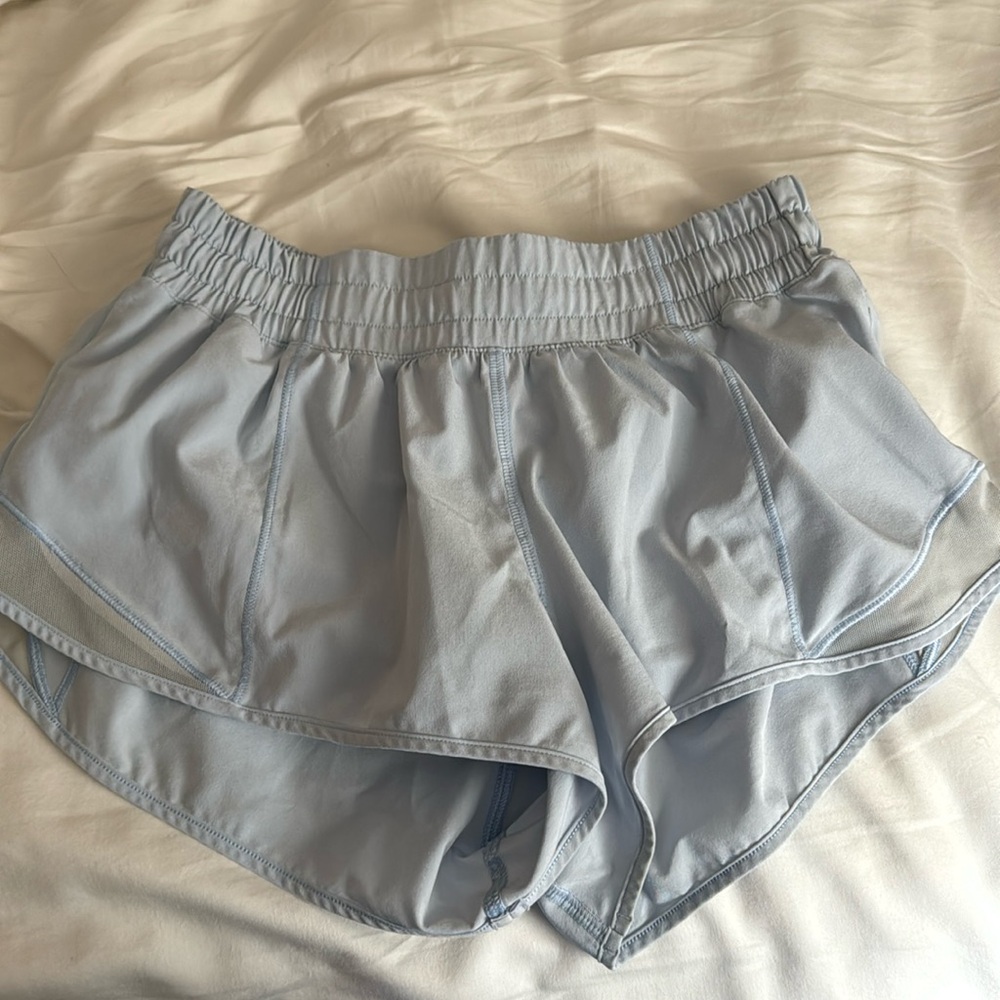 Light Blue Lululemon Hotty Hot Shorts 2.5 - Size 4